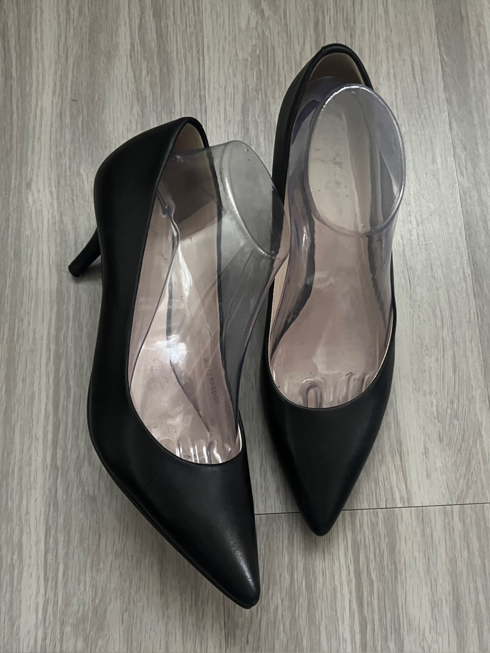 Cole Haan Black Leather Pointed Toe Kitten Heel Pumps Women’s 9B